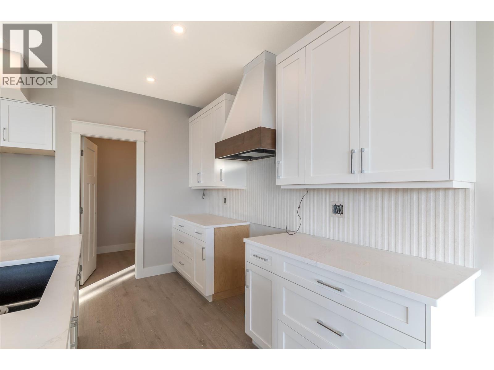 4315 Painted Turtle Drive, Vernon, British Columbia  V1T 9W4 - Photo 12 - 10360986