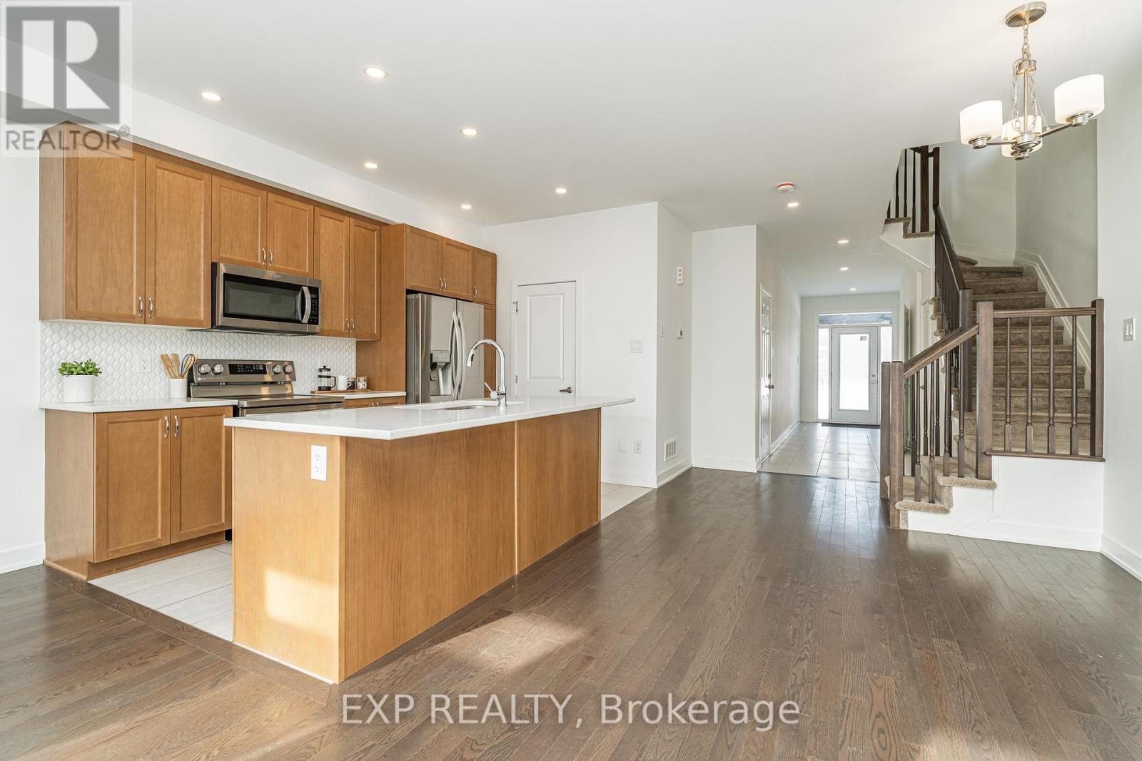 914 Alvarez Lane, Ottawa, Ontario  K1T 0W2 - Photo 11 - X12784468