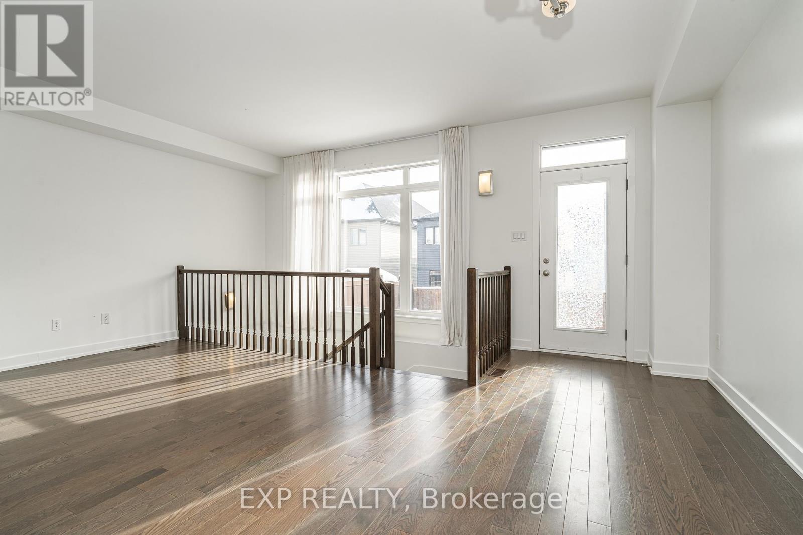 914 Alvarez Lane, Ottawa, Ontario  K1T 0W2 - Photo 16 - X12784468