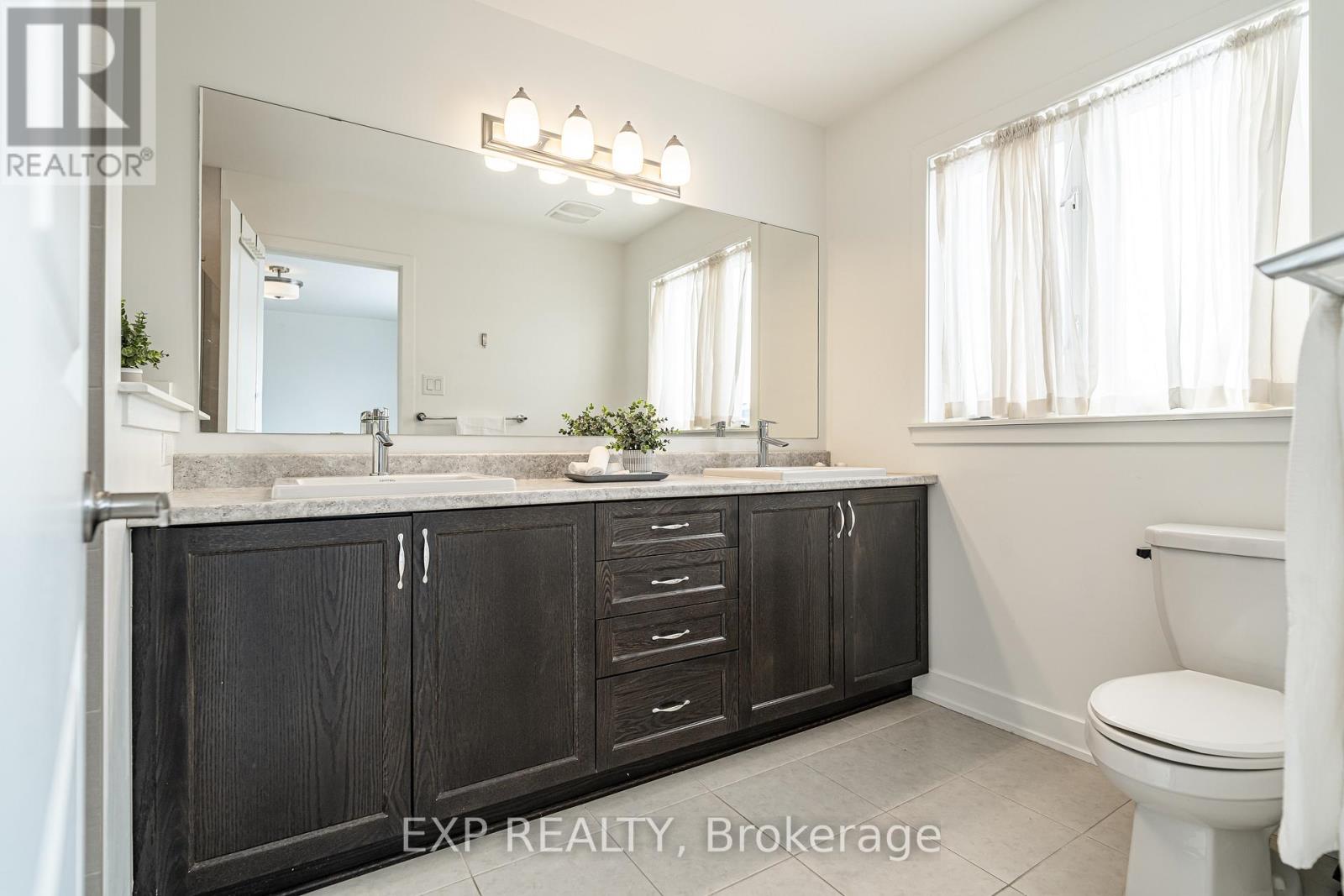 914 Alvarez Lane, Ottawa, Ontario  K1T 0W2 - Photo 32 - X12784468