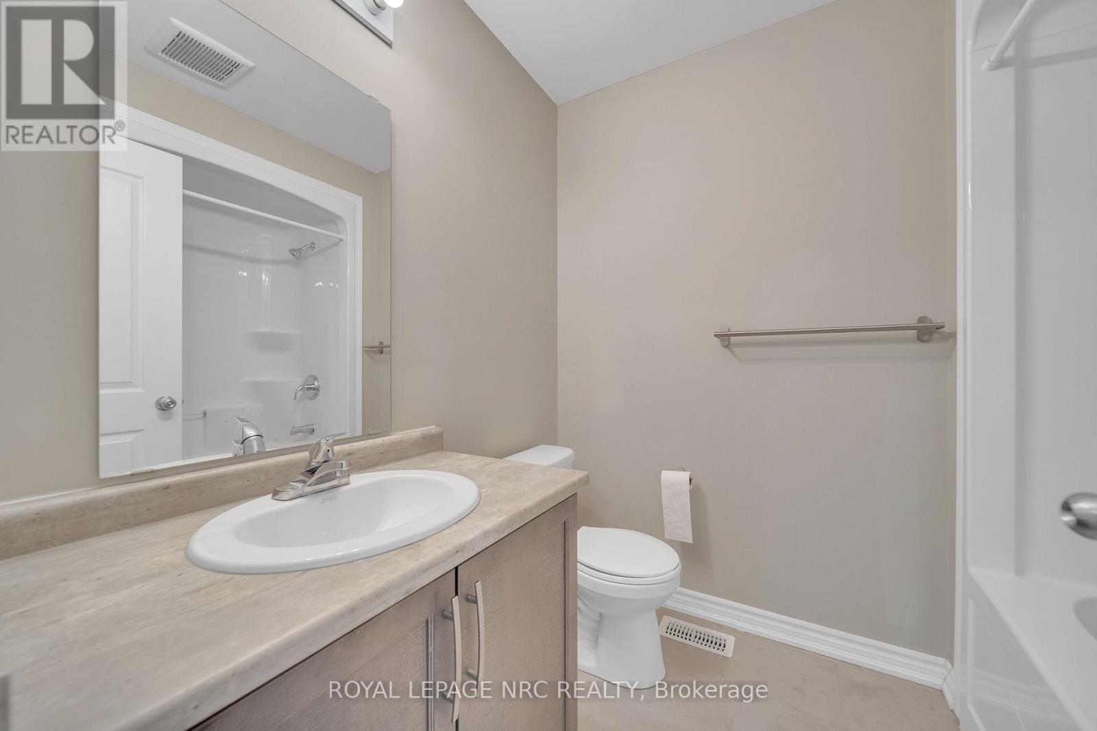 178 Broadway Lane, Welland, Ontario  L3C 5L5 - Photo 26 - X12784514