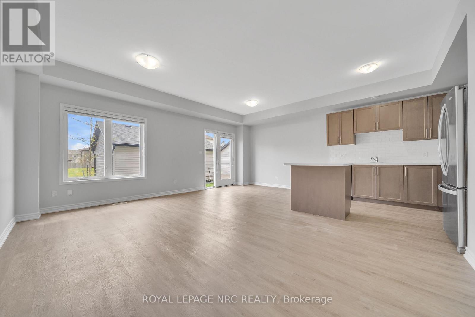 178 Broadway Lane, Welland, Ontario  L3C 5L5 - Photo 9 - X12784514