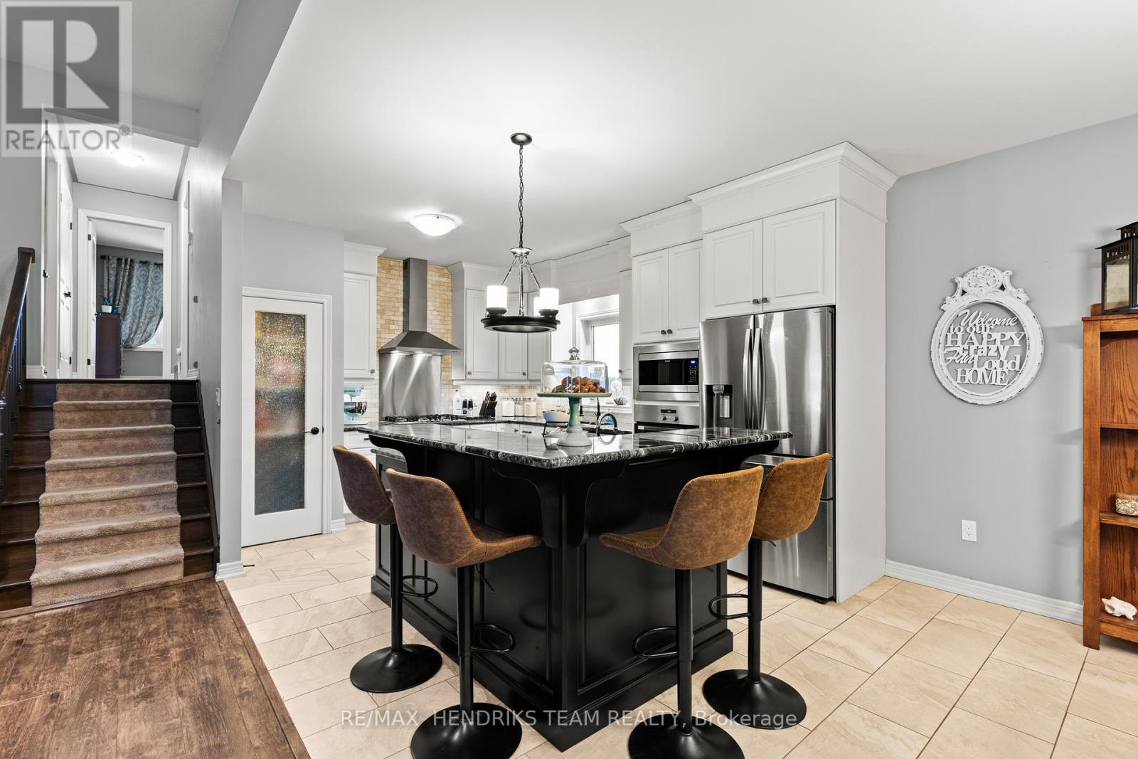 379 Michael Drive, Welland, Ontario  L3C 0A5 - Photo 10 - X12784646