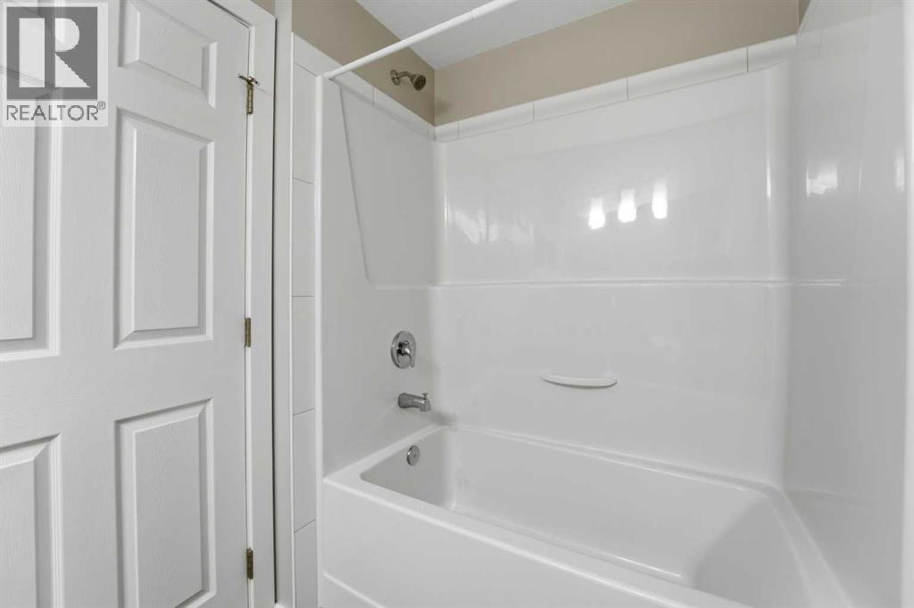 E4, 5300 Vista Trail, Blackfalds, Alberta  T4M 0L8 - Photo 21 - A2285491