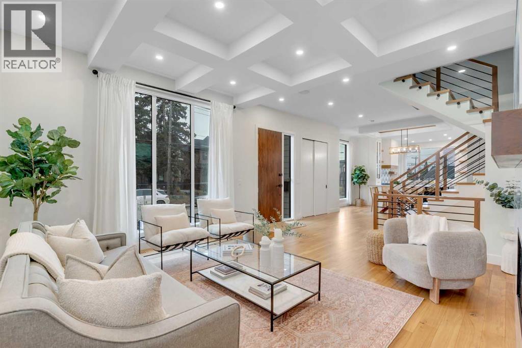 4111 19 Street Sw, Calgary, Alberta  T2T 6Z4 - Photo 2 - A2284182