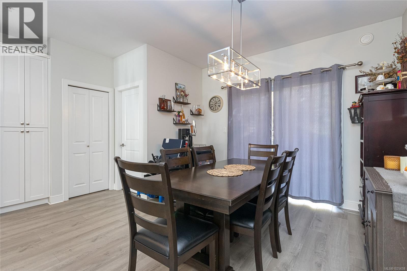 105 1064 Gala Crt, Langford, British Columbia  V9C 0J8 - Photo 10 - 1025658