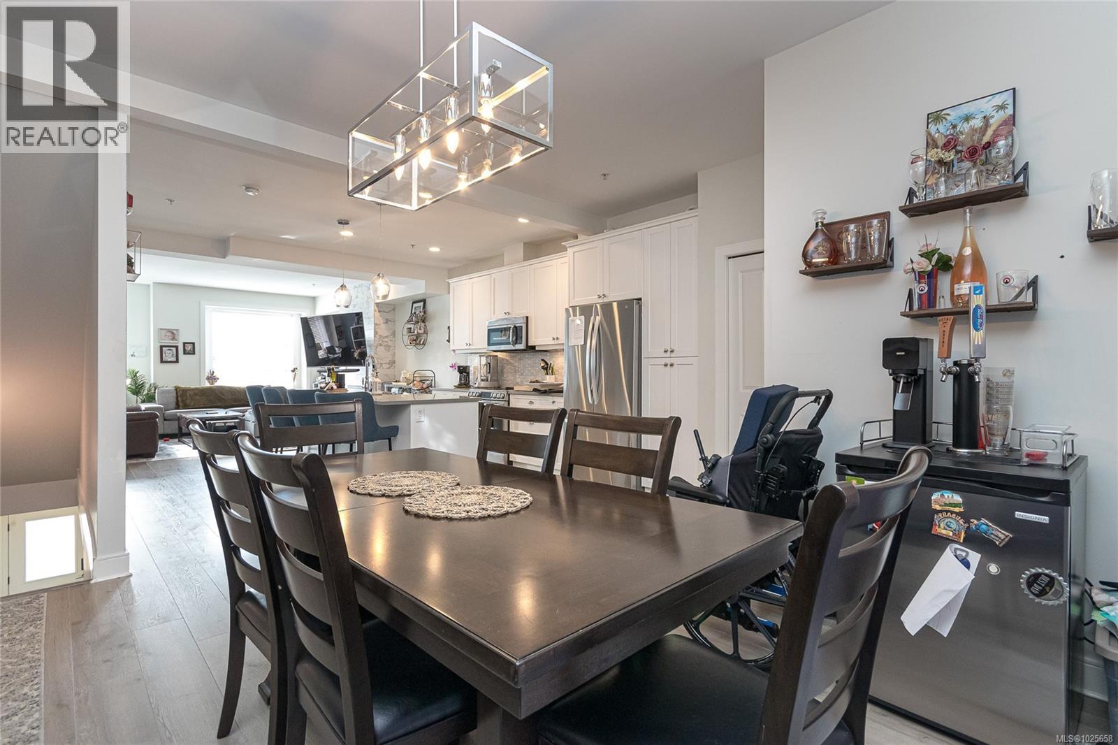 105 1064 Gala Crt, Langford, British Columbia  V9C 0J8 - Photo 11 - 1025658