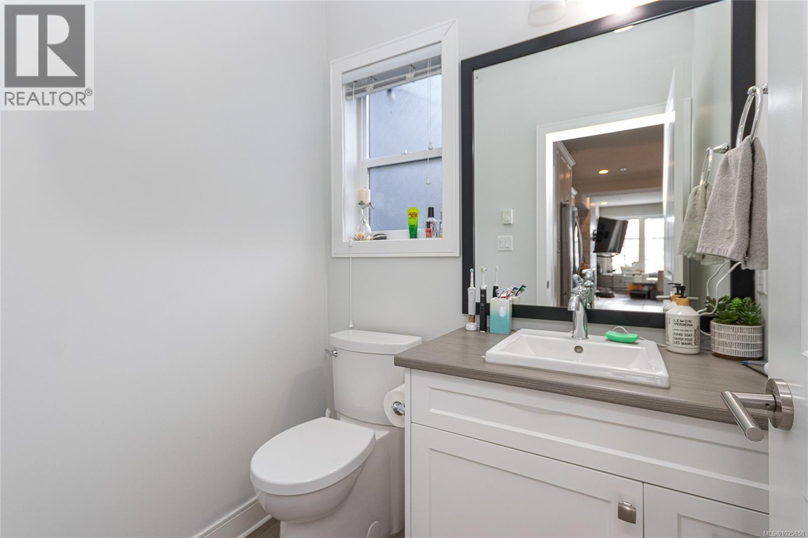 105 1064 Gala Crt, Langford, British Columbia  V9C 0J8 - Photo 12 - 1025658