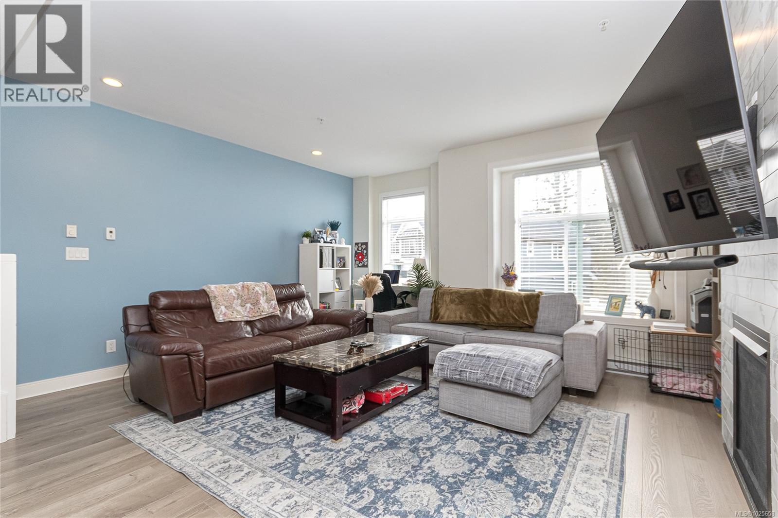 105 1064 Gala Crt, Langford, British Columbia  V9C 0J8 - Photo 4 - 1025658