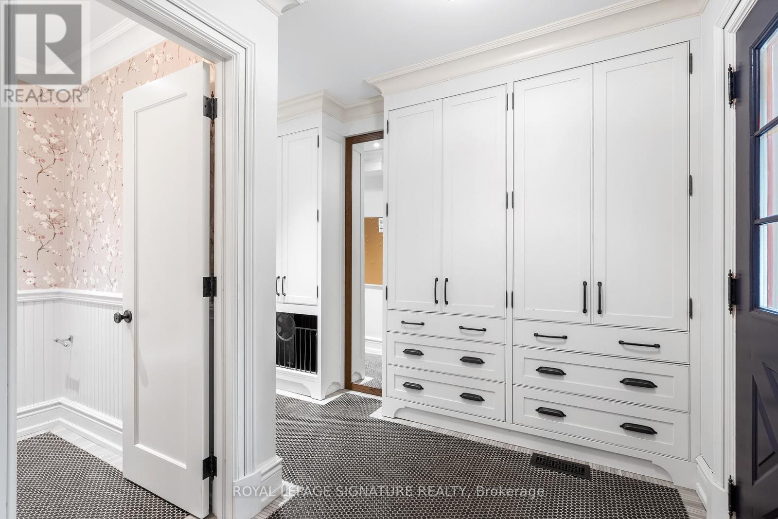 26 Buckingham Avenue, Toronto, Ontario  M4N 1R2 - Photo 8 - C12784472