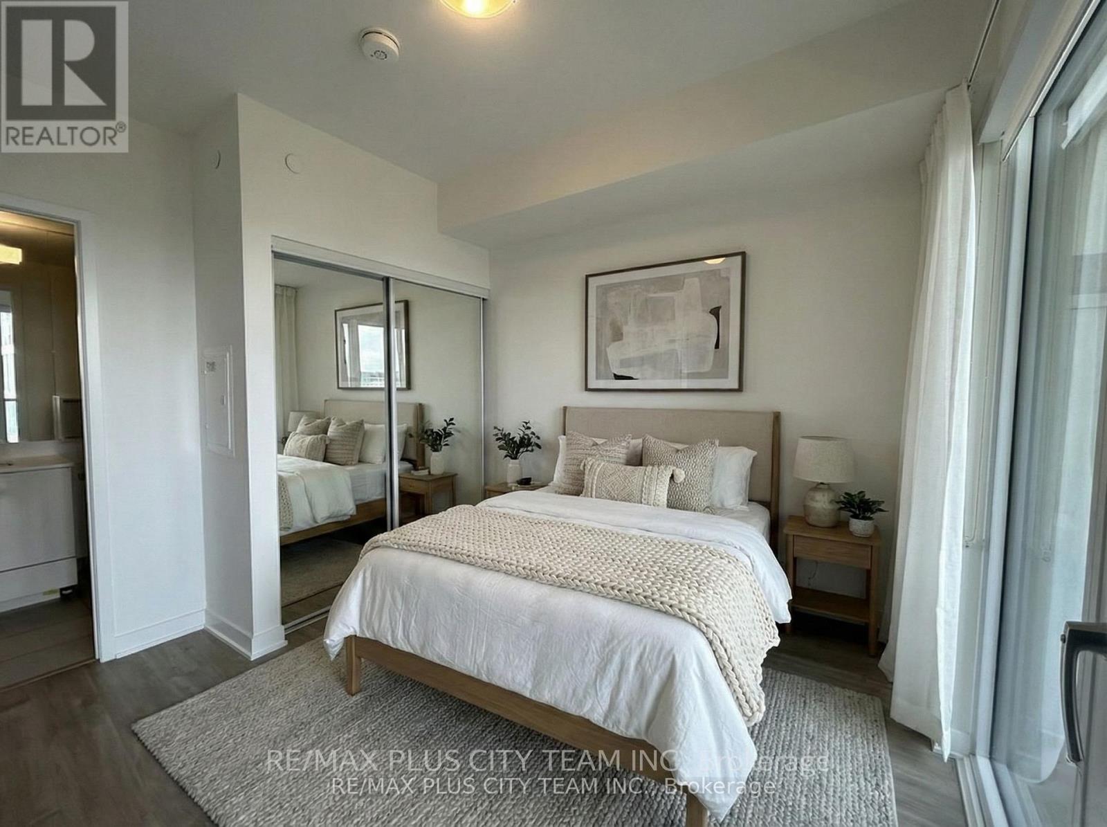 1436 - 135 Lower Sherbourne Street, Toronto, Ontario  M5A 1Y4 - Photo 6 - C12784478