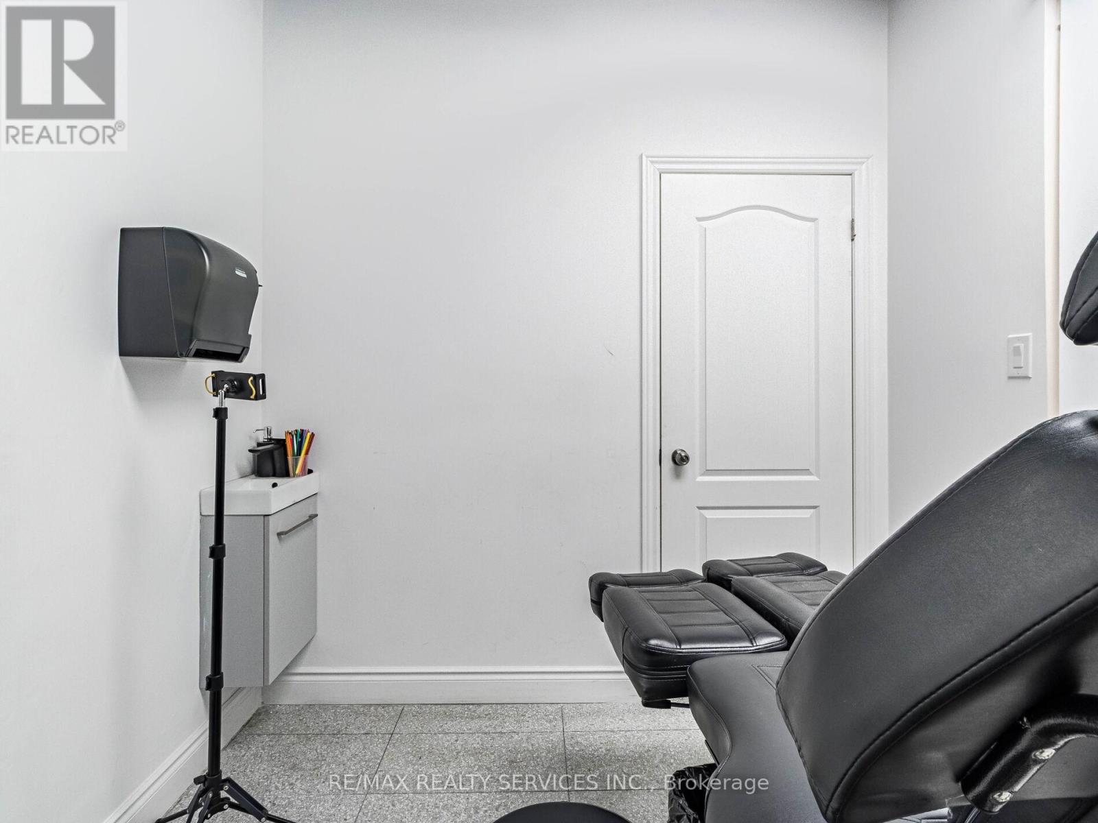 16 - 16 Church Street, Toronto (Waterfront Communities), Ontario  M5E 1M1 - Photo 23 - C12784488