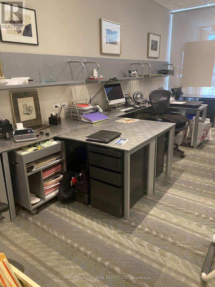 4 - 220 Avenue Road, Toronto (Annex), Ontario  M5R 2J4 - Photo 4 - C12784536