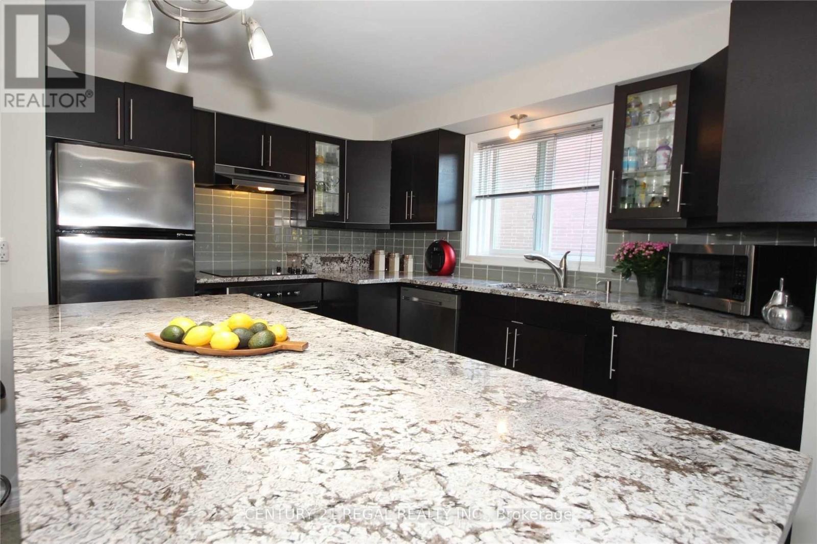 164 Roywood Drive, Toronto, Ontario  M3A 2E4 - Photo 9 - C12784602