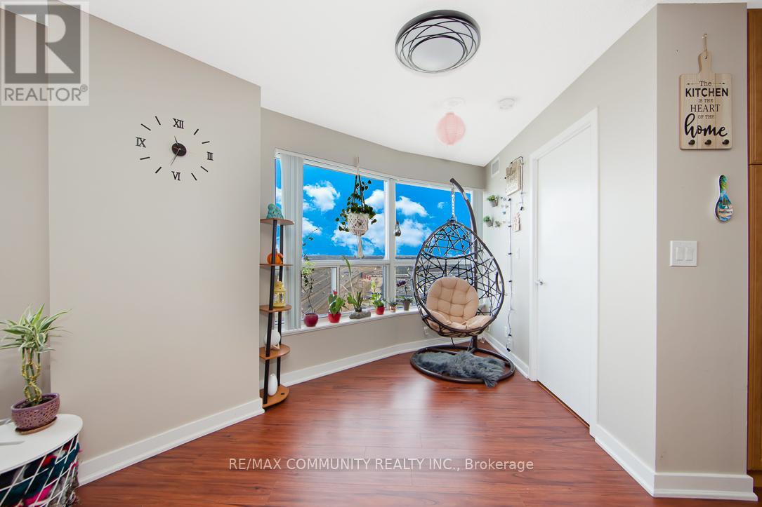 1903 - 38 Lee Centre Drive, Toronto, Ontario  M1H 3J7 - Photo 10 - E12784630