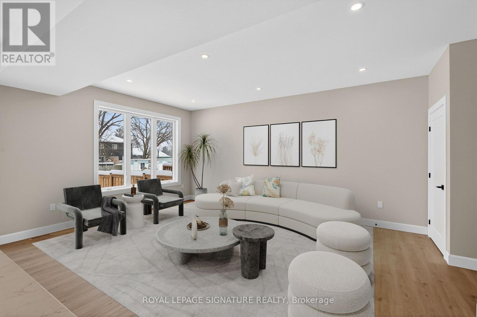 125a Sydenham Street, Essa (Angus), Ontario  L0M 1B0 - Photo 6 - N12784482