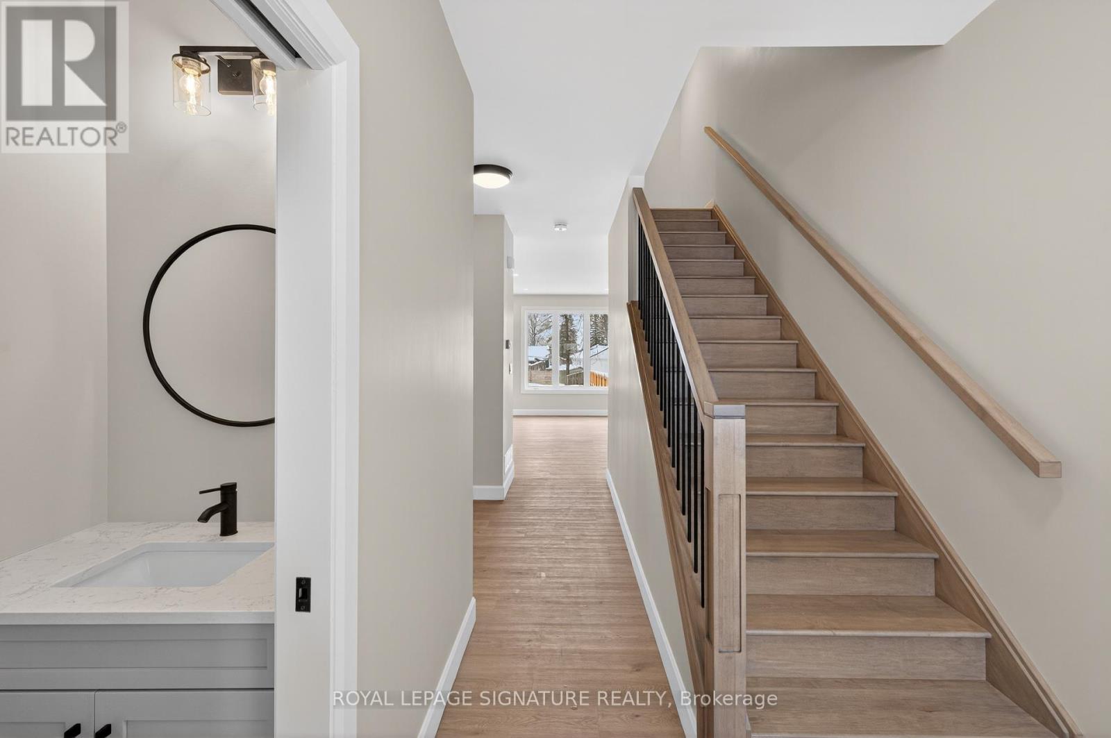 125a Sydenham Street, Essa (Angus), Ontario  L0M 1B0 - Photo 8 - N12784482