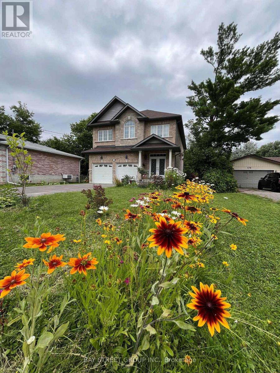 178 Bayview Avenue, Georgina, Ontario  L4P 2S9 - Photo 1 - N12784504