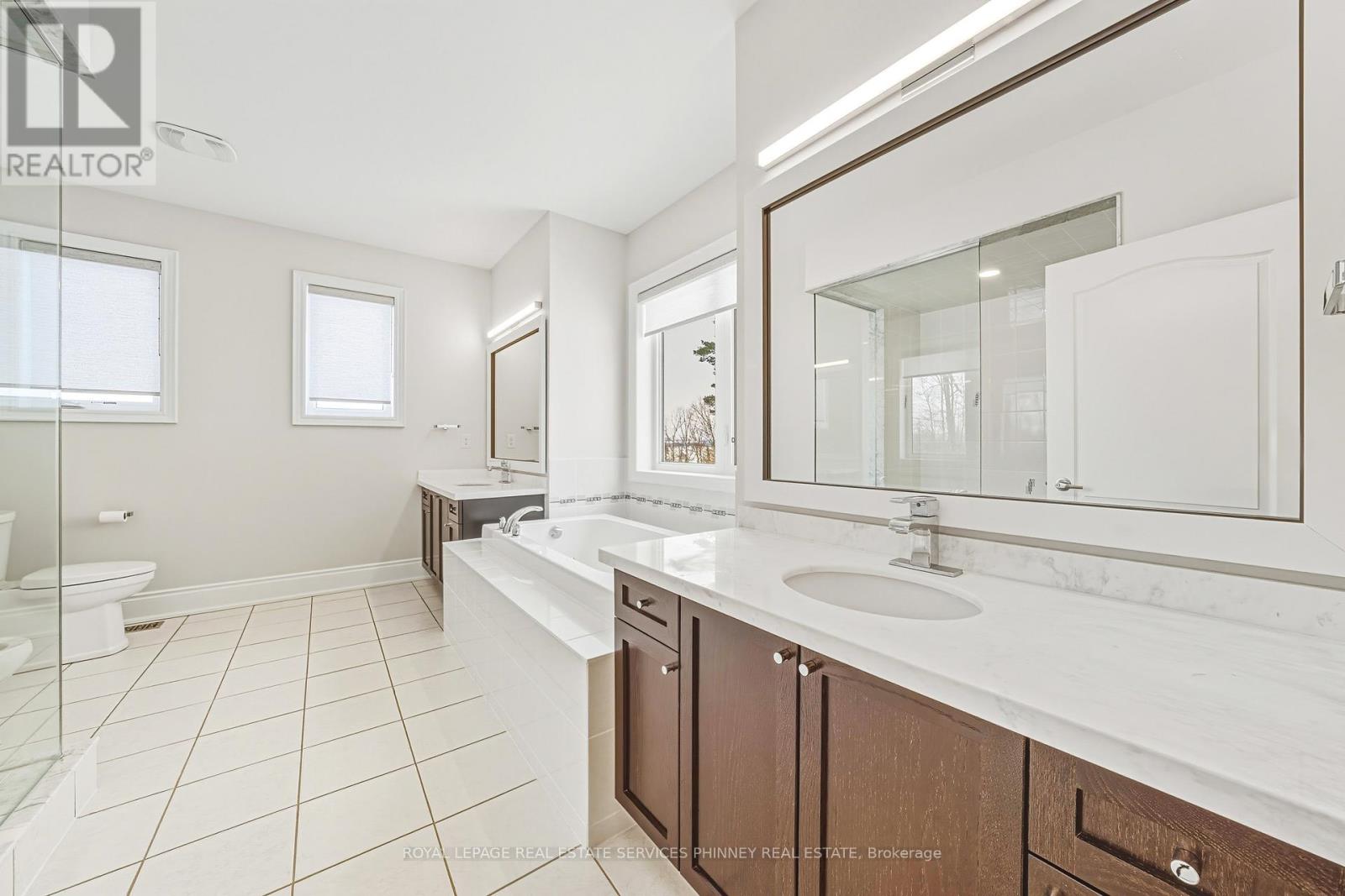 197 Nottingham Forest Road, Bradford West Gwillimbury, Ontario  L3Z 0H2 - Photo 19 - N12784608