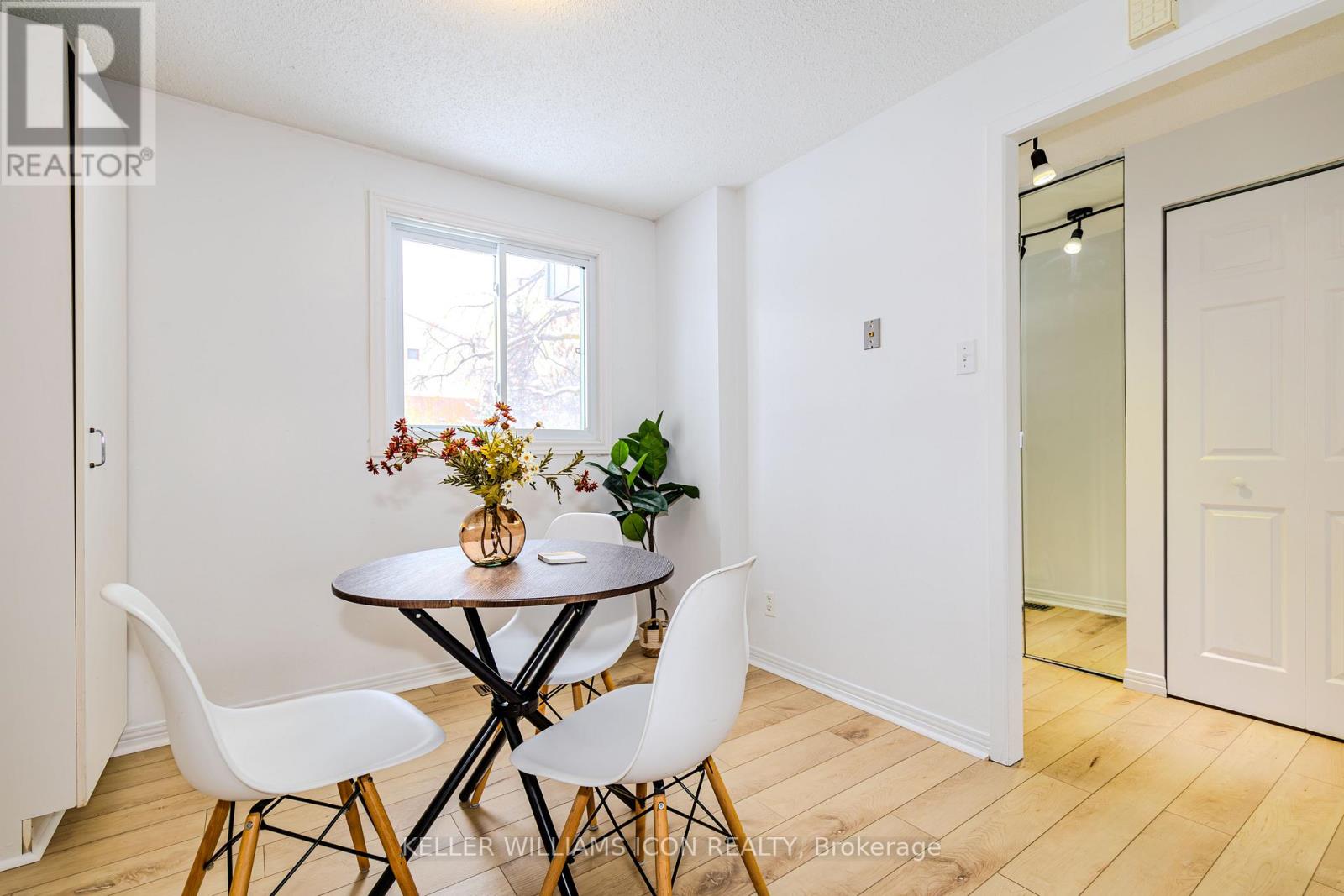 8 Sherway Drive, Ottawa, Ontario  K2J 1N3 - Photo 17 - X12734712