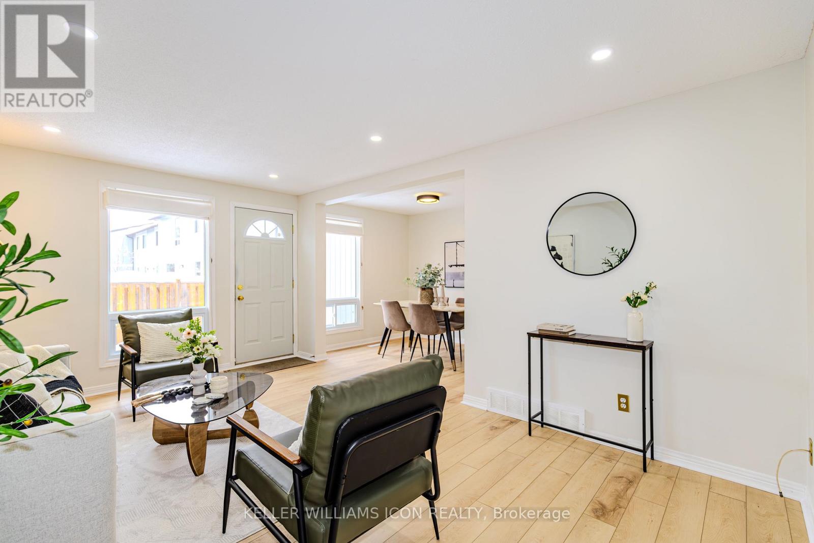 8 Sherway Drive, Ottawa, Ontario  K2J 1N3 - Photo 6 - X12734712