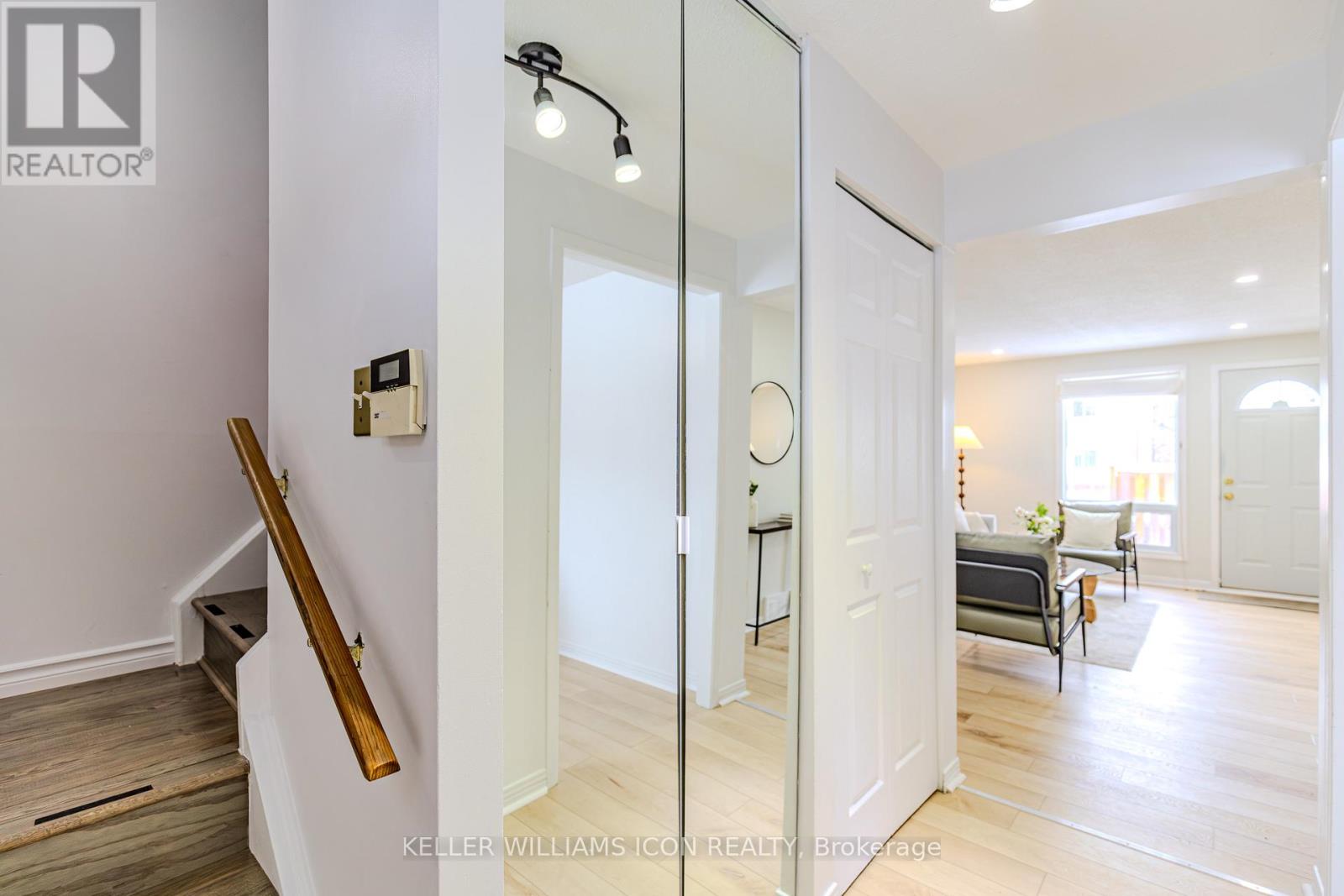 8 Sherway Drive, Ottawa, Ontario  K2J 1N3 - Photo 4 - X12734712