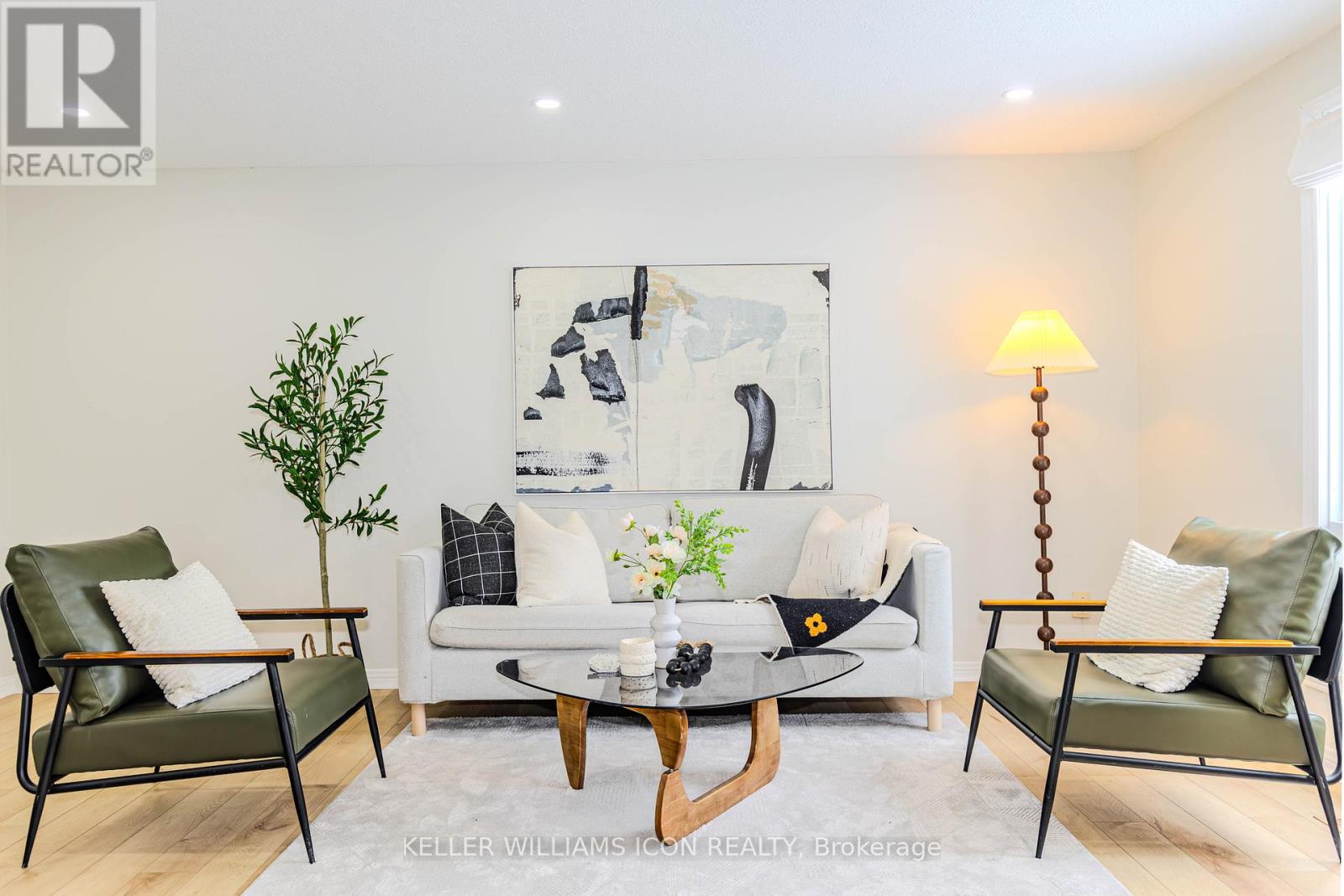 8 Sherway Drive, Ottawa, Ontario  K2J 1N3 - Photo 7 - X12734712