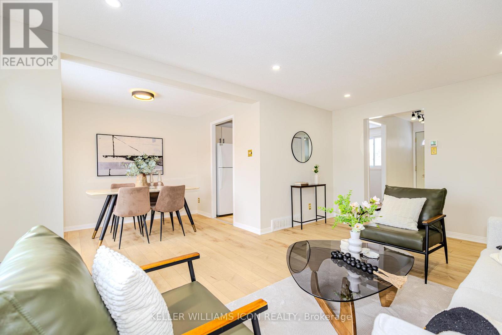 8 Sherway Drive, Ottawa, Ontario  K2J 1N3 - Photo 9 - X12734712