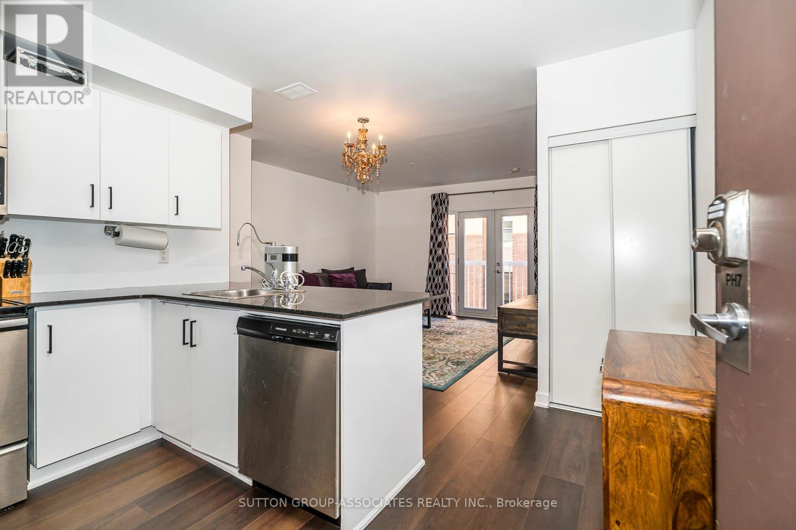 Ph7 - 539 Jarvis Street, Toronto, Ontario  M4Y 2H7 - Photo 6 - C12513170