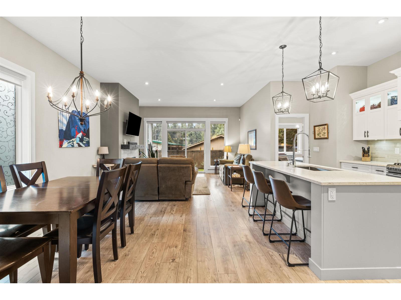 757 Aspen Lane, Harrison Hot Springs, Harrison Hot Springs, British Columbia  V0M 1K0 - Photo 6 - R3085926