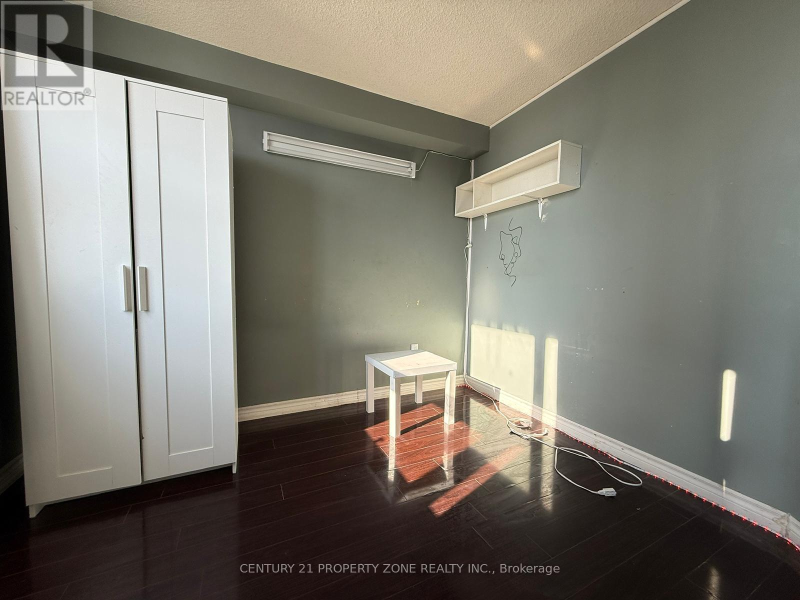 1405 - 4 Lisa Street, Brampton, Ontario  L6T 4B6 - Photo 6 - W12784464