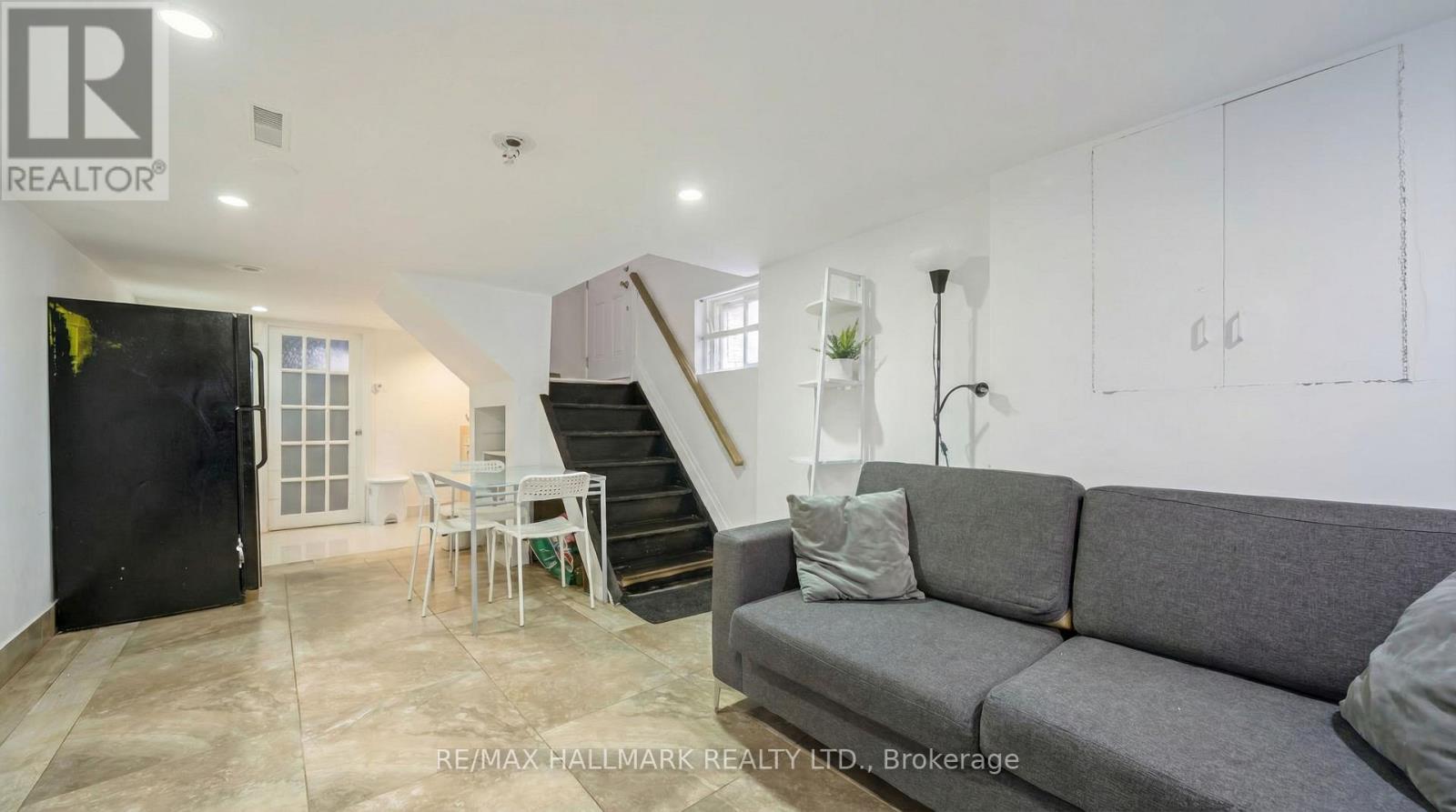 1 Tumpane Street, Toronto, Ontario  M3M 1L5 - Photo 16 - W12784498