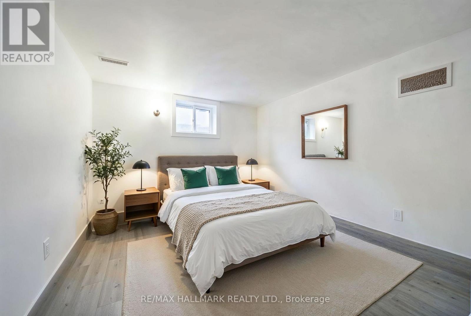 1 Tumpane Street, Toronto, Ontario  M3M 1L5 - Photo 19 - W12784498