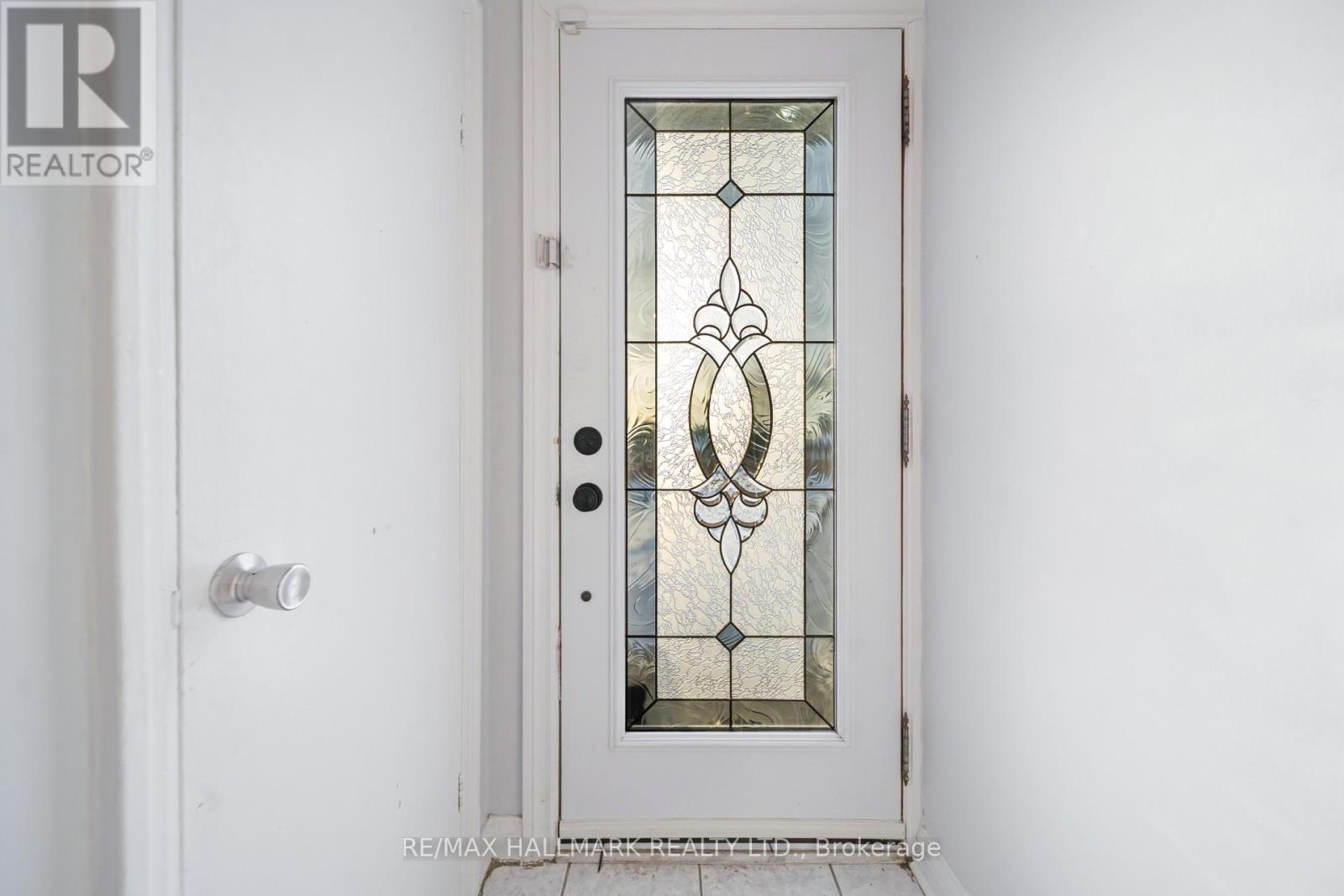 1 Tumpane Street, Toronto, Ontario  M3M 1L5 - Photo 6 - W12784498