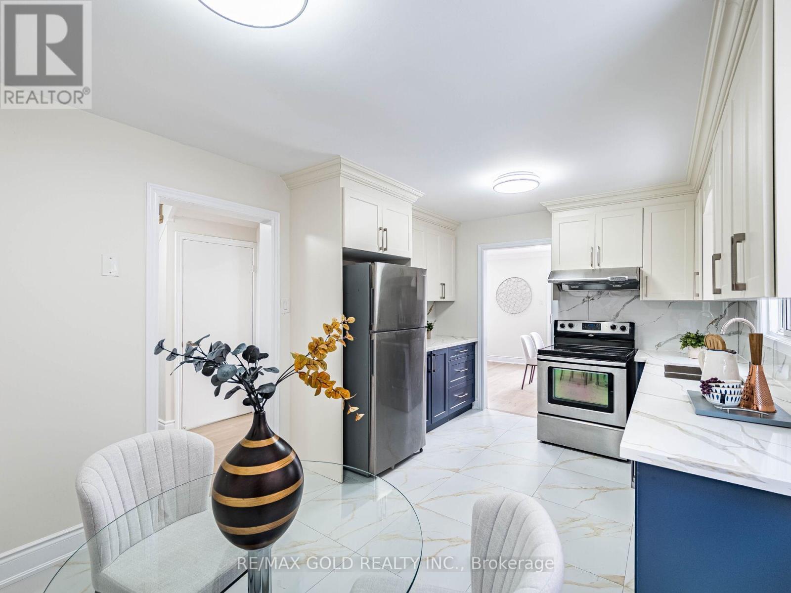 34 Daffodil Place, Brampton, Ontario  L6Y 3B6 - Photo 14 - W12784506