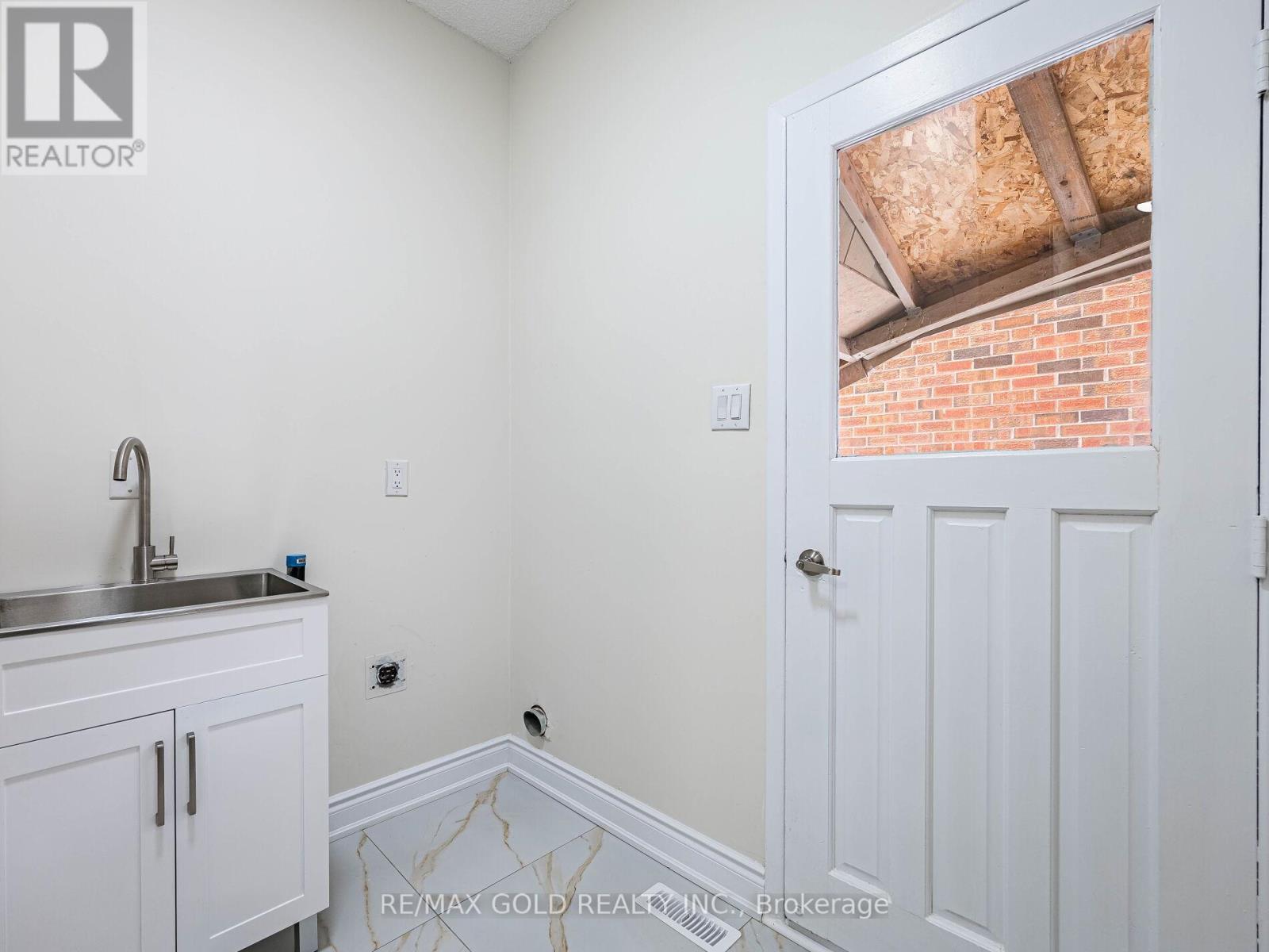 34 Daffodil Place, Brampton, Ontario  L6Y 3B6 - Photo 17 - W12784506