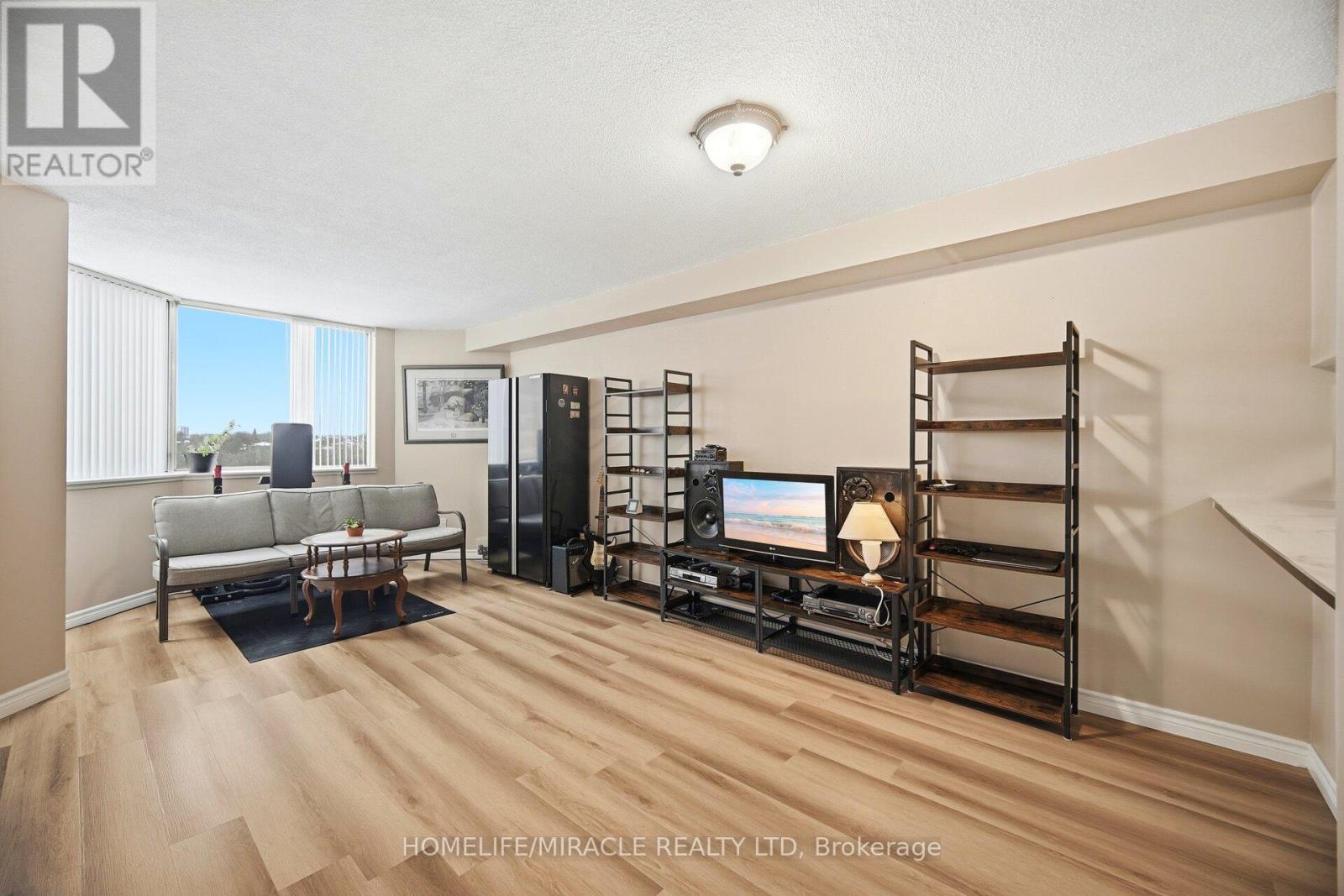 610 - 234 Albion Road, Toronto, Ontario  M9W 6A5 - Photo 8 - W12784516