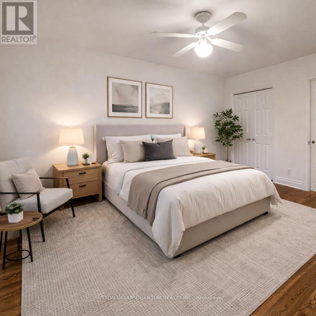 46 Woodlawn Avenue, Mississauga, Ontario  L5G 3K6 - Photo 11 - W12784522