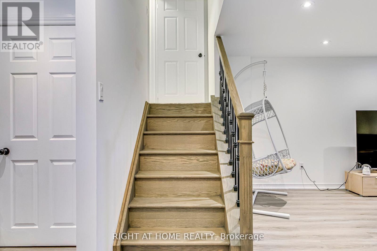 3228 Cabano Crescent, Mississauga, Ontario  L5M 0B9 - Photo 26 - W12784538