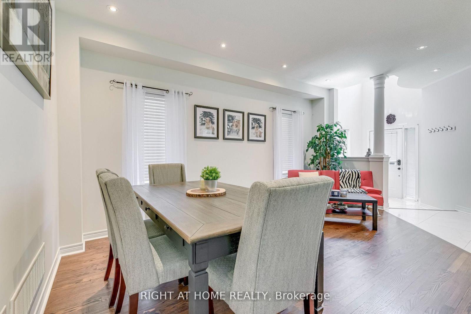 3228 Cabano Crescent, Mississauga, Ontario  L5M 0B9 - Photo 4 - W12784538