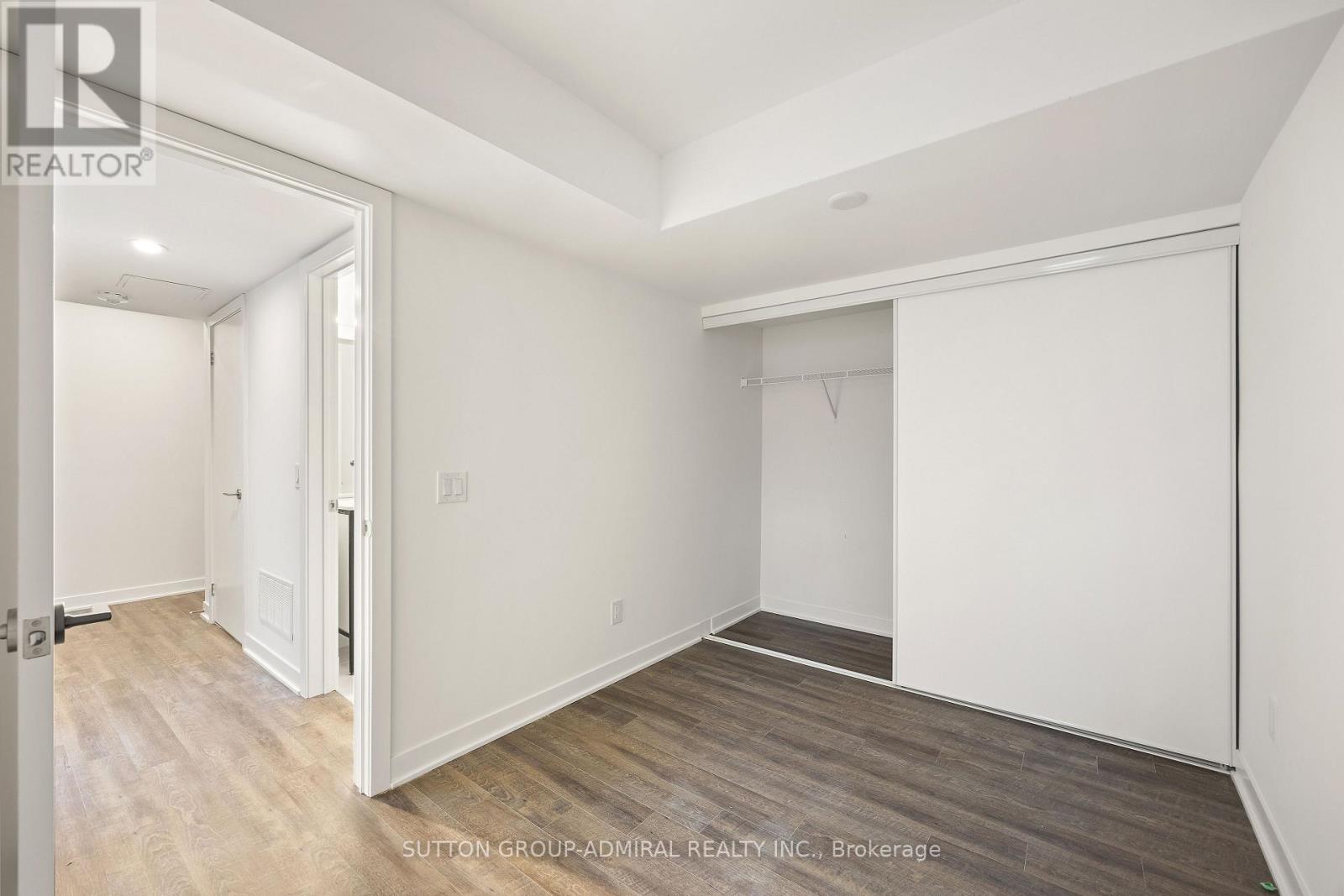 Th5 - 10 Ed Clark Gardens Boulevard, Toronto, Ontario  M6N 1J5 - Photo 25 - W12784570