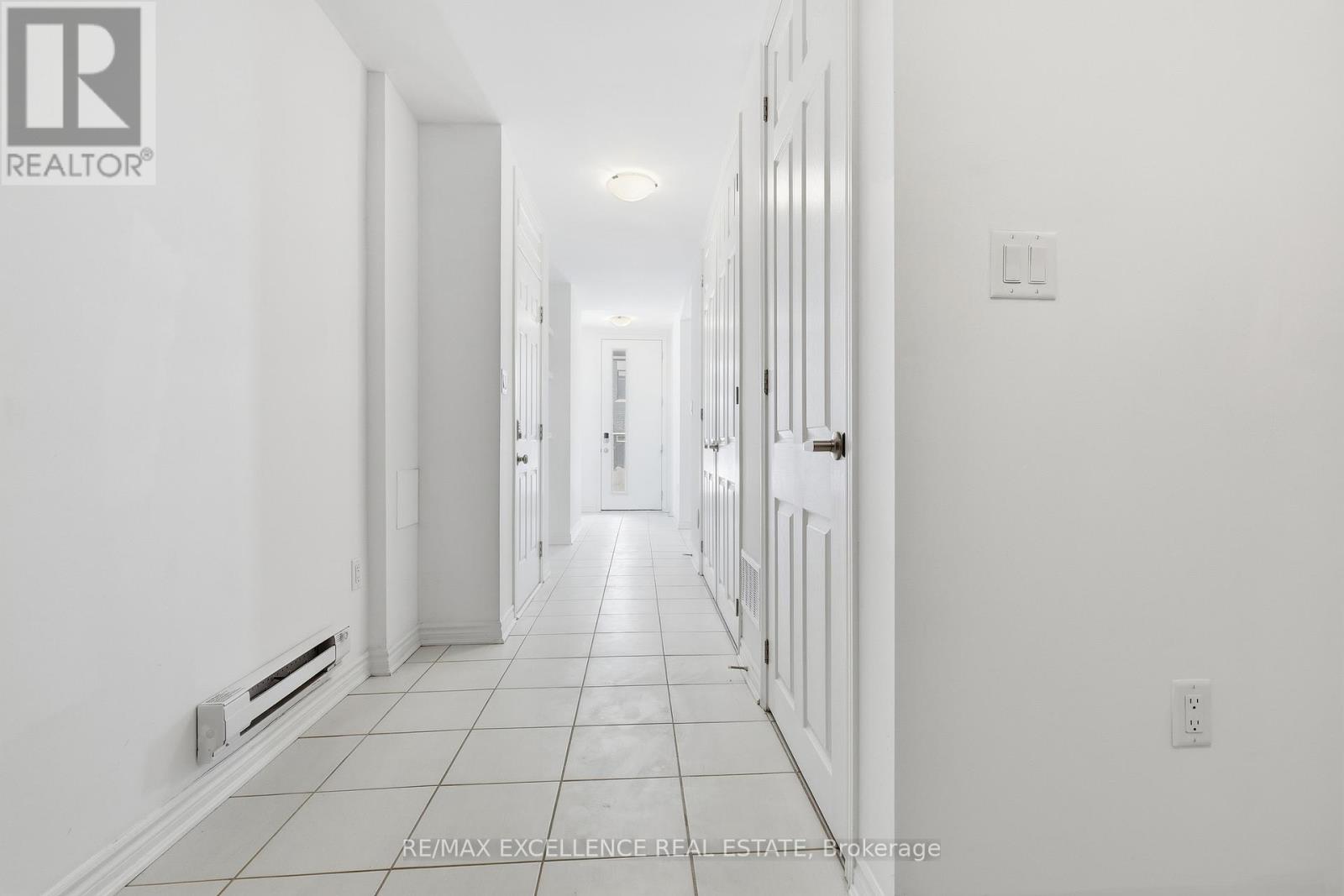 147 Keppel Circle, Brampton, Ontario  L7A 5K5 - Photo 5 - W12784624