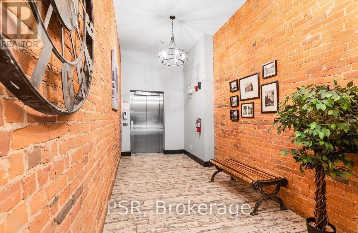308 - 2870 Dundas Street W, Toronto (Junction Area), Ontario  M6P 1Y8 - Photo 3 - W12784634