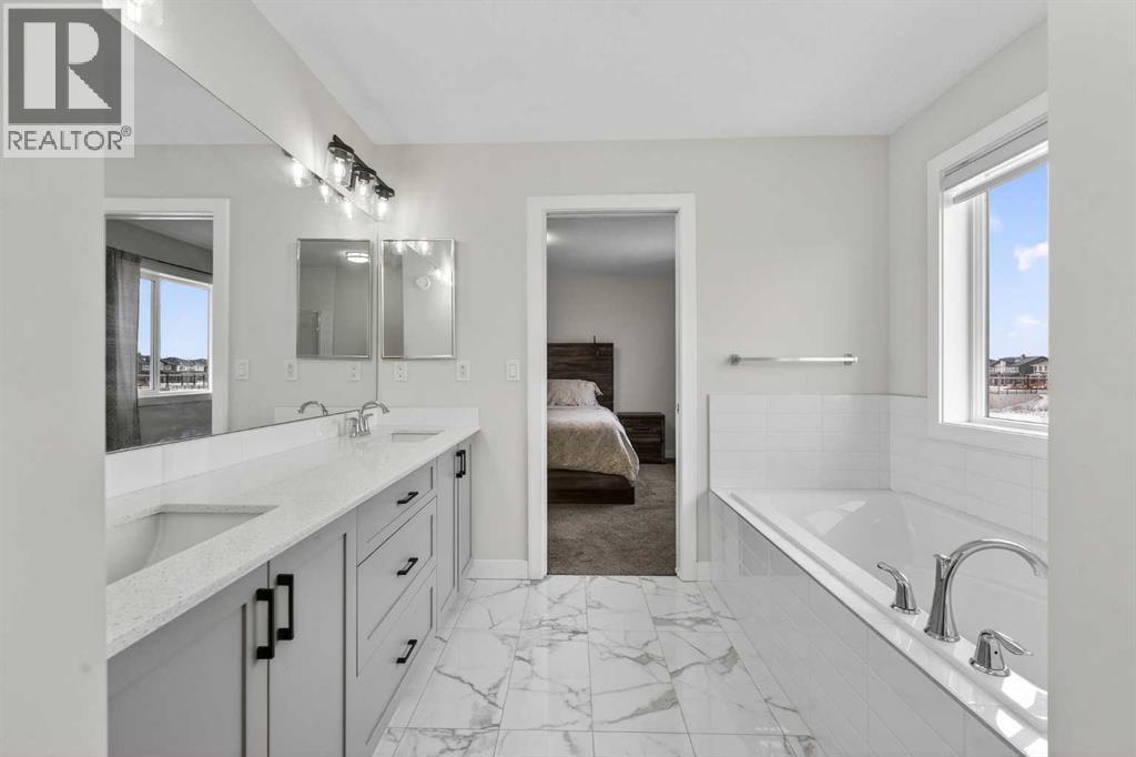 15 Midgrove Drive Sw, Airdrie, Alberta  T4B 5H1 - Photo 29 - A2283162