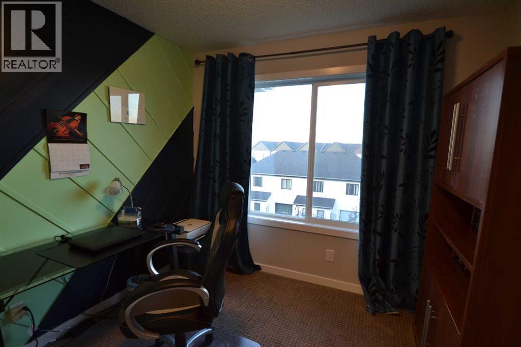 613 Hillcrest Road Sw, Airdrie, Alberta  T4B 4C8 - Photo 34 - A2284382