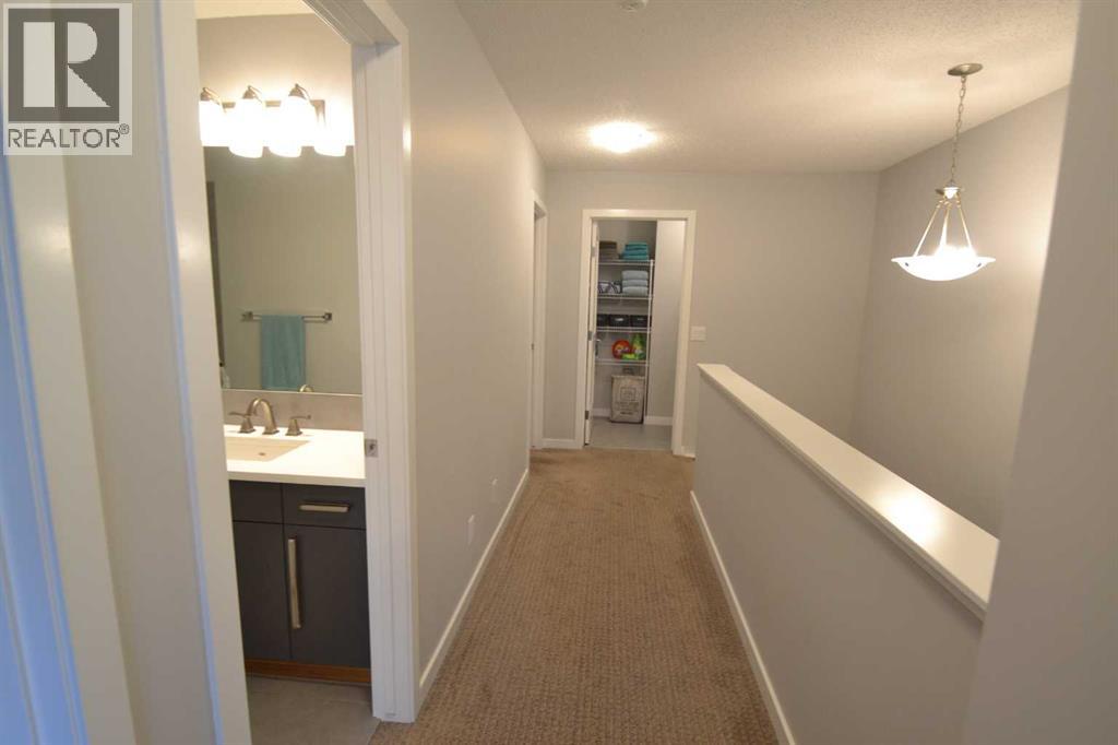 613 Hillcrest Road Sw, Airdrie, Alberta  T4B 4C8 - Photo 37 - A2284382