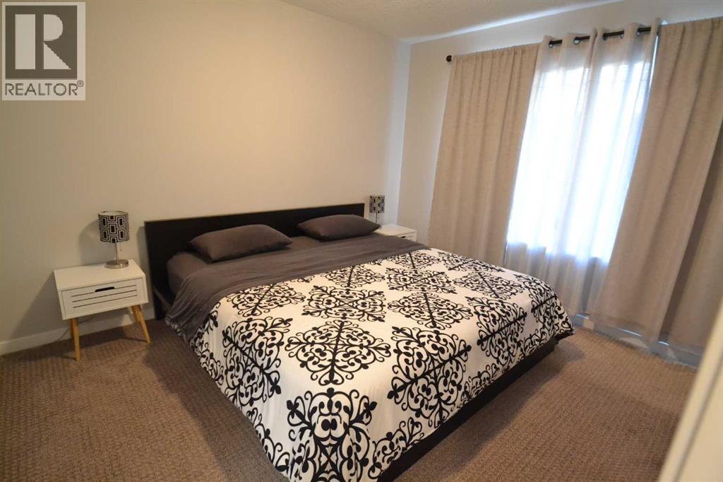 613 Hillcrest Road Sw, Airdrie, Alberta  T4B 4C8 - Photo 29 - A2284382