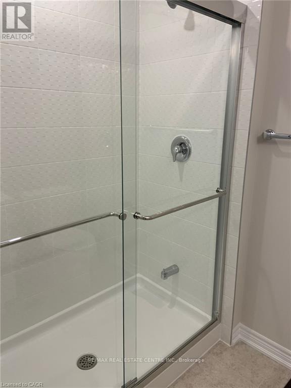 100 Hollywood Court, Waterloo, Ontario  N1R 0C5 - Photo 12 - X12784460