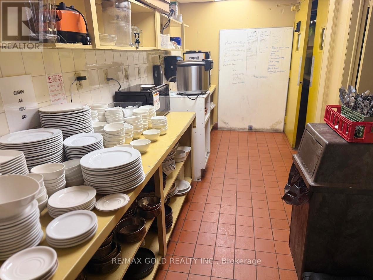 530 Clarke Road, London East (East I), Ontario  N5V 2C7 - Photo 24 - X12784508