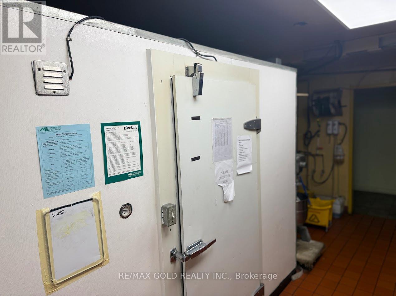 530 Clarke Road, London East (East I), Ontario  N5V 2C7 - Photo 26 - X12784508